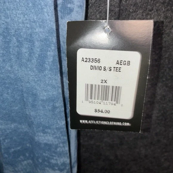 AFFLICTION Tee Live Fast Fleur de Lis T-shirt Short Sleeve Blue Black White Aop - Picture 4 of 9
